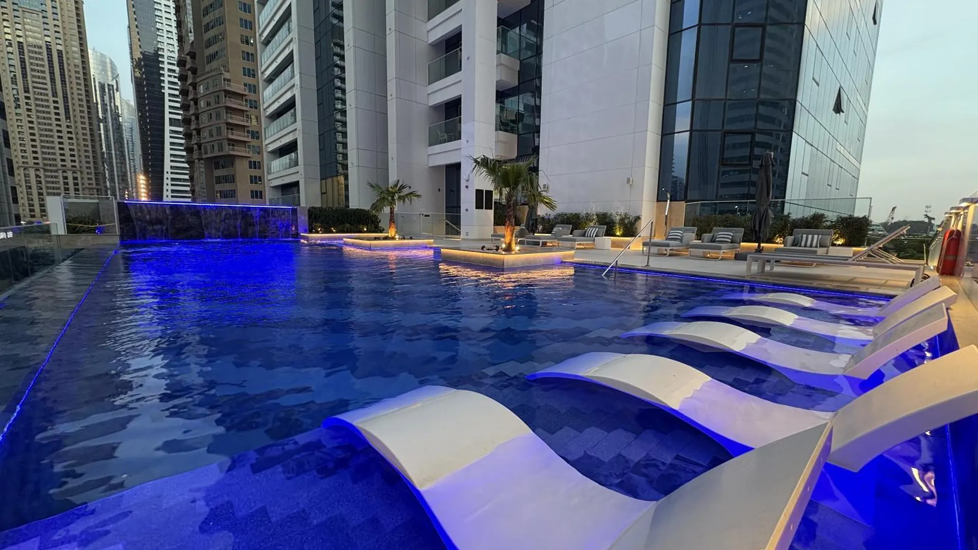 Apartment Stylish Brand New 1 Bedroom Dubai