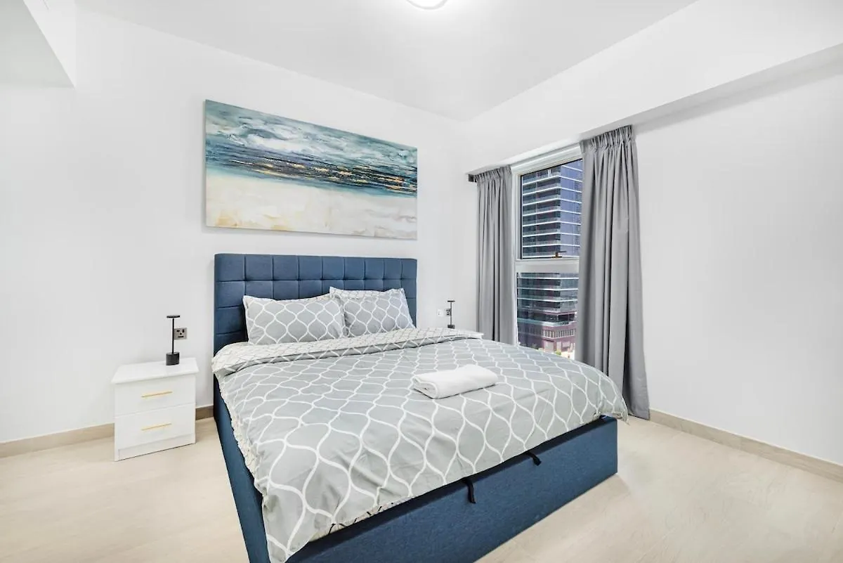 Stylish Brand New 1 Bedroom Dubai Apartment