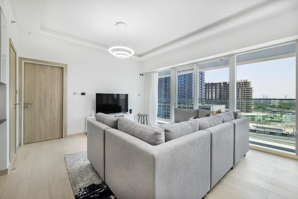 Stylish Brand New 1 Bedroom Dubai Apartment